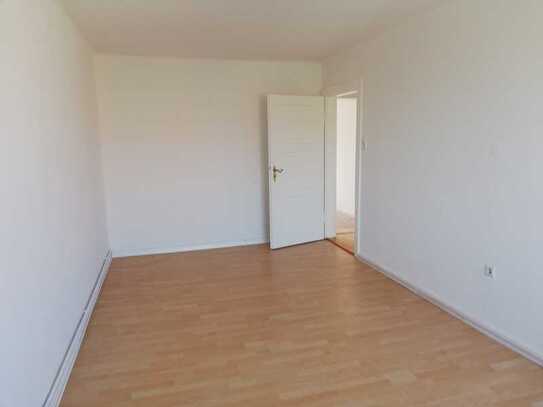 Sanierte 2- Raum Wohnung- 59 m² - 2.OG