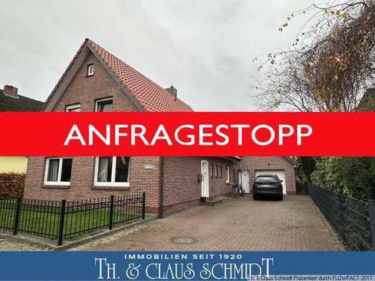 ***Anfragestopp*** Gemütliches Wohnhaus mit großer Garage und pflegeleichtem Grundstück in Rastede