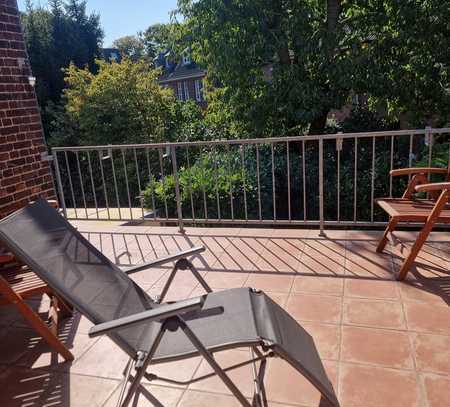 4 Zimmer Maisonettewohnung mit großer Terrasse und Kamin