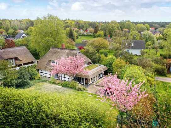 PROVISIONSFREI! - Ihr Rückzugsort mit großem Grundstück & historischem Charme inmitten der Natur ...