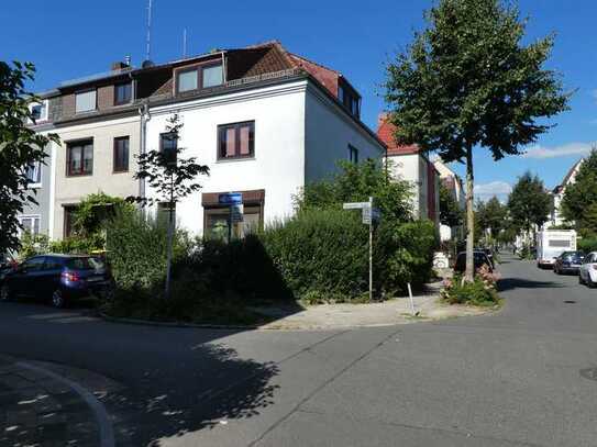 gemütliche 2,5-Zimmer-Dachgeschosswohnung im 3-Familienhaus in Findorff, Nähe HBF