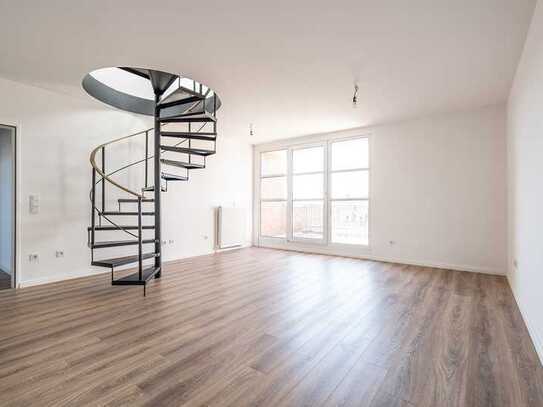 Saniert und ab sofort frei - Maisonette Wohnung mit 94 qm