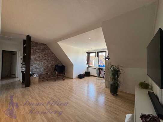Schöne 2 ZKB zentral in Lage