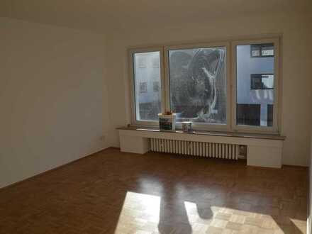 Wunderschöne, moderne Erdgeschoss-Wohnung in Essen-Bredeney mit Südbalkon