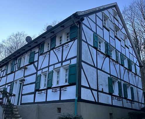 "Leben in der Natur" Bergisches Fachwerkhaus mit viel Charme in der Hofschaft "Grunenburg"