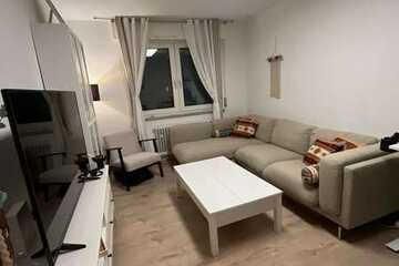 Neuwertige möbilierte Wohnung mit zwei Zimmern und vollwertiger EBK in Karlsruhe
