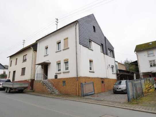 Einfamilienhaus mit Werkstatt und Hobbyraum