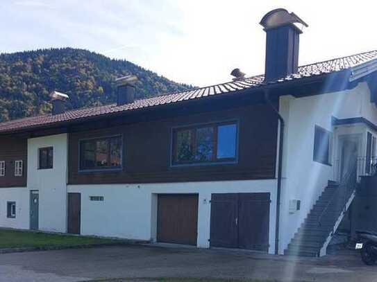 Schöne ruhig gelegene 2-Zi. Ferienwohnung in unserem Landhaus direkt am Walchsee/Tirol zu vermieten