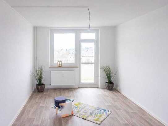3-Raum-Wohnung mit Balkon und die Kita im Wohnumfeld