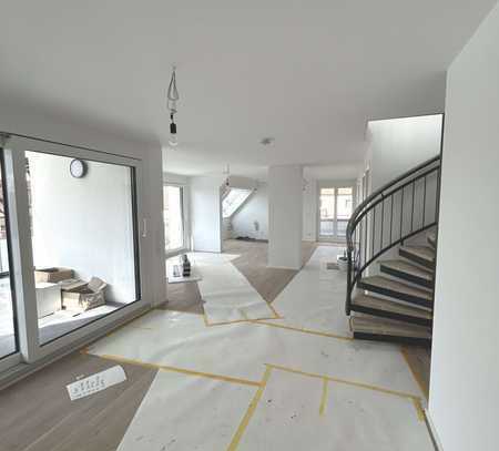 Luxuriöses 4 Zimmer Maisonette-Apartment (137 m²), Terrassen, 2 TG-Stellplätze, Keller, u.v.m.