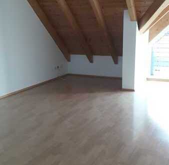 Galeriewohnung mit 3,5 Zimmer in zentraler Lage