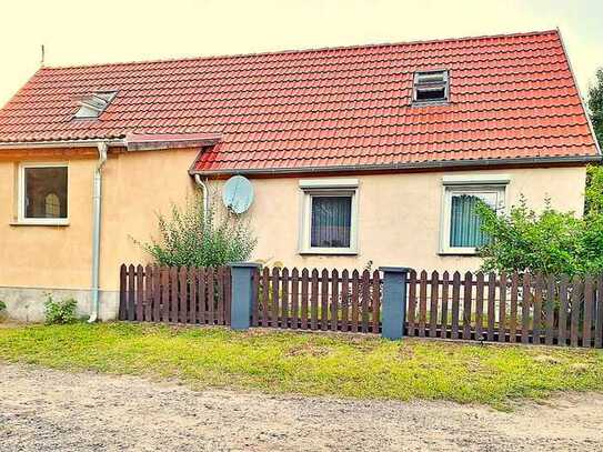 Saniertes Einfamilienhaus mit Nebengelass