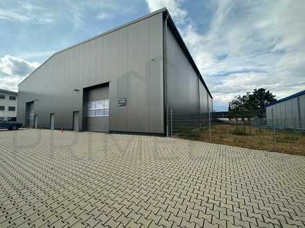 **ca. 2.500m² moderne Gewerbehalle in bester Lage!**