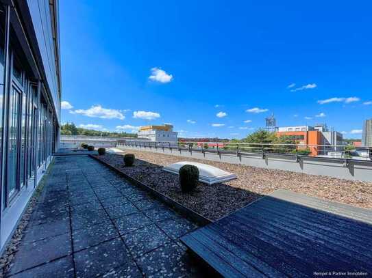 Helle und moderne Büro- /Praxisflächen inkl. großer Dachterrasse