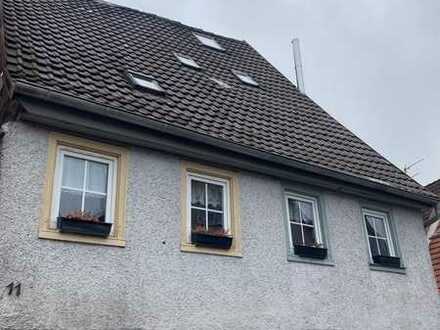 Ein sonniger Eck in der Altstadt von Möckmühl, inklusive Parkplatz