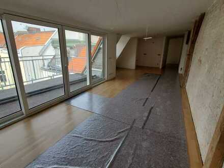 Sonnige 5-Zimmer-Wohnung mit gehobener Innenausstattung in Schöneberg, Berlin