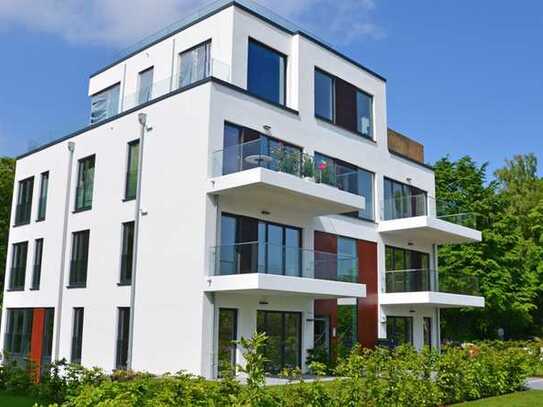 Außergewöhnliche Seegeschosswohnung über 2 Etagen mit Lift, Einbauküche und Tiefgarage in Rastede
