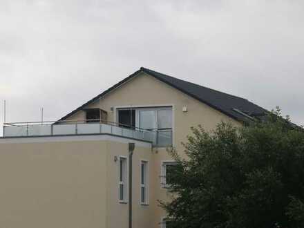 Tolle, neuwertige Dachterrassenwohnung in Maxhütte-Haidhof