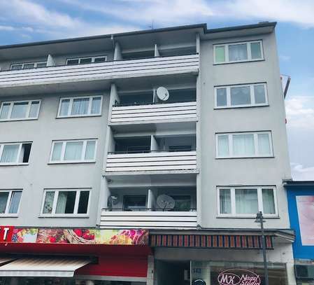 Sanierte 4 Zimmer-Wohnung mit Balkon