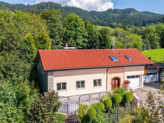 Einfamilienhaus in dorfnaher Alleinlage mit idyllischem Panorama