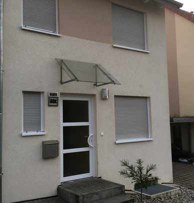 DHH, 5 Zimmer, Zentrumsnah und doch im Grünen