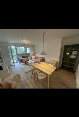 4-Zimmer-Wohnung mit Terrasse und Garten in Hamburg