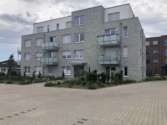 Neuwertige 2-Zimmer-Wohnung mit Balkon und Einbauküche