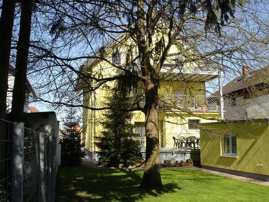 Einhausen 3-Zimmer, 14 m² Balkon (überdacht), keine Maklergebühren, mit Stellplatz, nahe A67 / A5