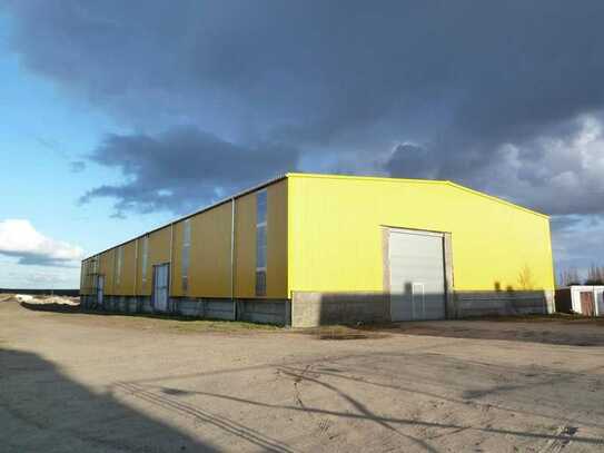 Lagerhalle mit 1.633 m² u. Lagerfläche mit Be- u. Entladeservice zentral in MV!