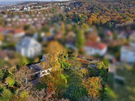 Einzigartiges Grundstück mit Zweifamilienhaus in bester Wohnlage in Stuttgart