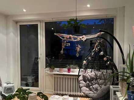 Flingern: Gemütliche 2 Zimmer Wohnung im 2. OG mit Balkon!