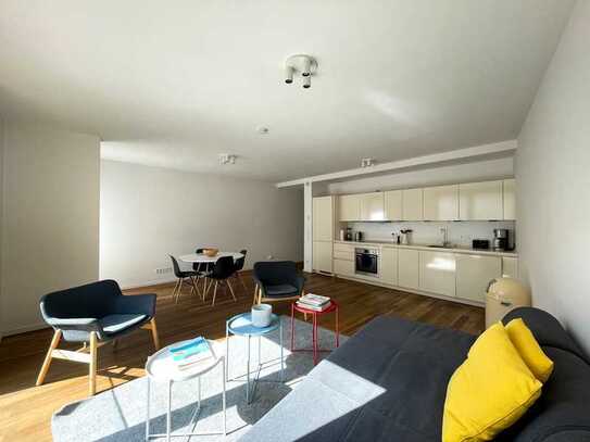 Between Rosenthaler Platz and Hackescher Markt : Exclusivly Furnished Apartment, 3-Rooms, Balcony