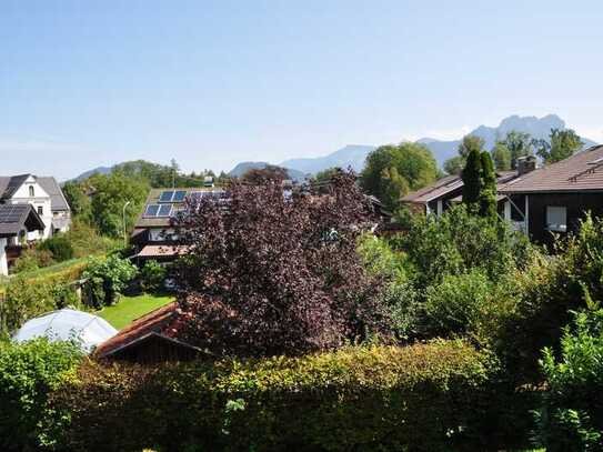 helle 2 Zimmer Wohnung mit Bergblick