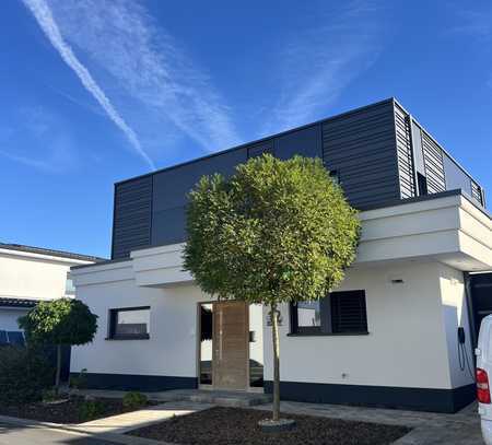 Traumhaftes Einfamilienhaus in idyllischer Lage mit unverbaubarem Blick