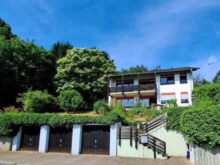 "Haus mit großem Grundstück und traumhafter, unverbaubarer Aussicht"!!!