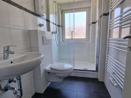 Moderne Ausstattung & ruhige Wohnlage! 4-Zimmer-Obergeschosswohnung mit Balkon