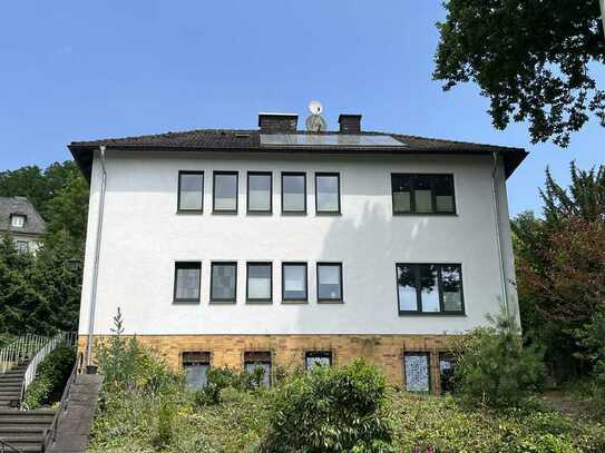 Charmantes Wohnhaus mit Garten in zentraler Lage