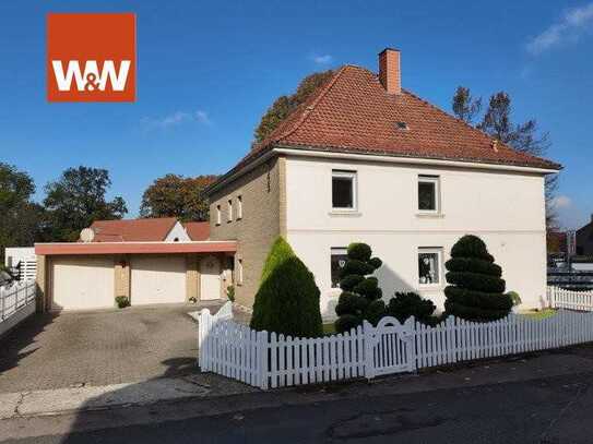 Zweifamilienhaus mit großem Gartenhaus in Lage-Hörste