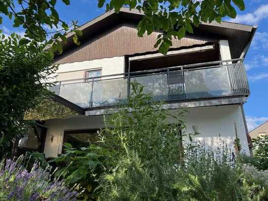 5,5-Zimmer-Einfamilienhaus mit ansprechender Innenausstattung und EBK in Heusenstamm
