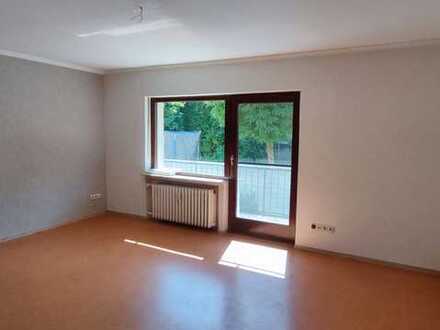 Schöne helle 4 ZKB Wohnung mit Balkon in zentraler Lage von Dillenburg