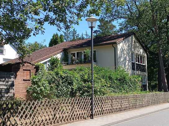 Großzügige 3,5-Zimmer Terrassenwohnung am Waldrand, Garten, gute Verkehrsanbindung, Einliegerwohnung