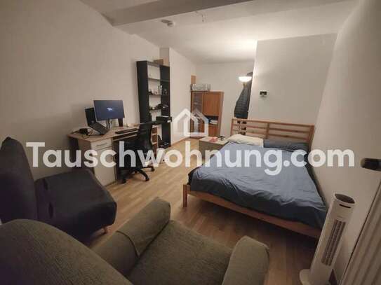 Tauschwohnung: Helle und gemütliche 2-Zimmer-Wohnung, mit Balkon