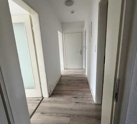 Wunderschöne 3- Zimmer- Wohnung in gemütlicher Lage (OFG05)
