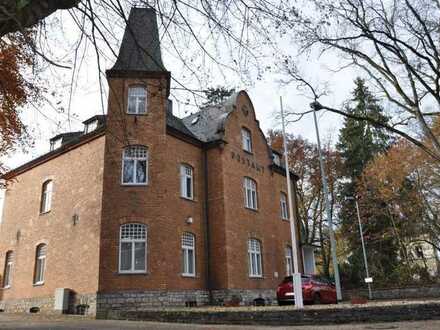 Villa Schoeller - Historisches Gebäude mit 7 Einheiten und 30 Parkplätzen!