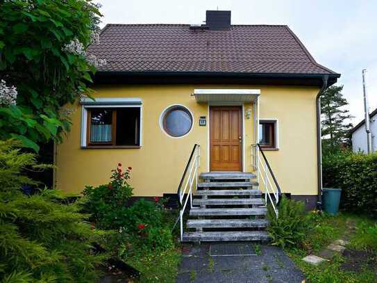 Hauptstadtmakler-Bezugsfreies Haus in Top Lage