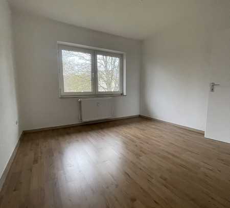 renovierte 2-Zimmer-Wohnung mit EBK!