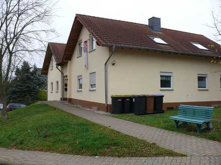 Attraktive 3,5-Zimmer-EG-Wohnung mit Terrasse in Duchroth
