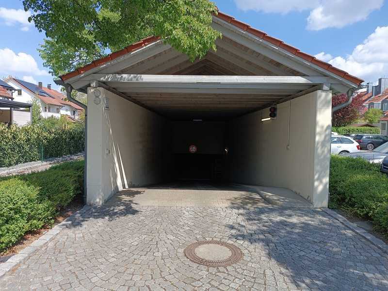                                                               Tiefgaragenstellplatz im Falterweg in Landshut/West                                                       in Münchnerau (Landshut)