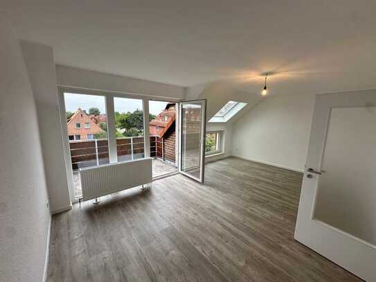 Tolle 2-Zimmer-Wohnung in Top Lage, mit Balkon und neuer Einbauküche in Neustadt