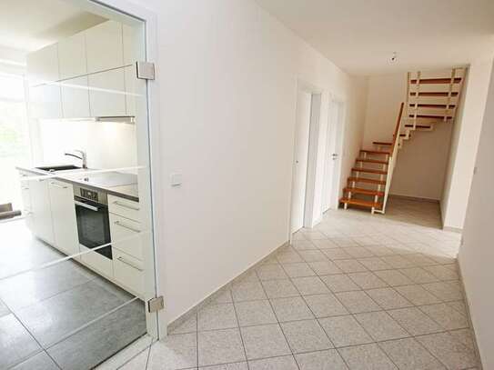 3Zi-Maisonette-Wohnung mit Dachterrasse + Balkon. Tischler-EBK. Jugendstilhaus mit Aufzug